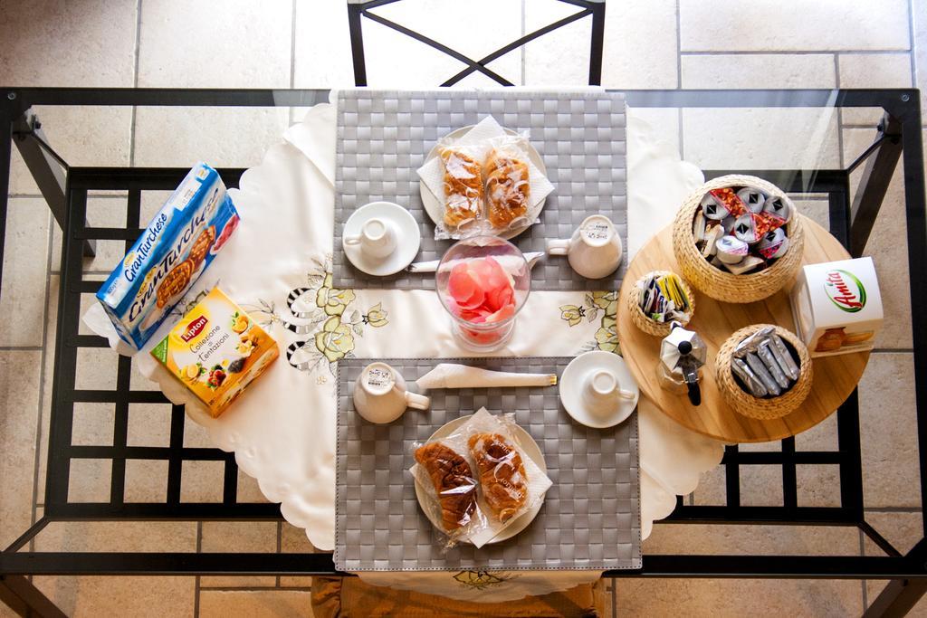 Spicchi Di Sole Bed and Breakfast Νάπολη Εξωτερικό φωτογραφία