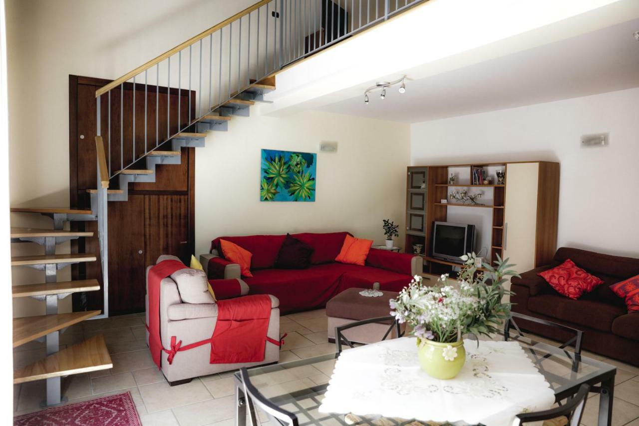 Spicchi Di Sole Bed and Breakfast Νάπολη Εξωτερικό φωτογραφία